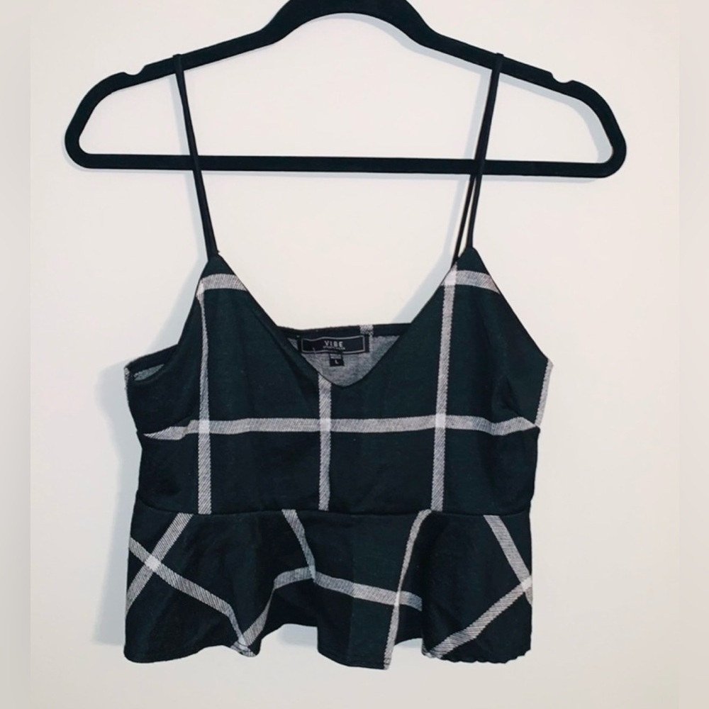 Vibe Black and White Crop Top